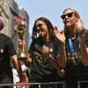 USWNT Player Allie Long's New Key To The City Stolen